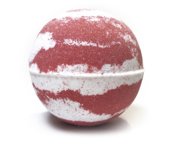 Nikki Stikki Botanicals – CBD Bath Bomb – Christmas Spirit Bomb (red/green) – 300mg CBD | Get Kush Canada
